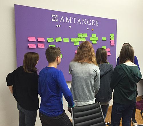 AMTANGEE fördert Schüler der Potsdamer Lenné-Schule im Rahmen der Stadt AG IT.